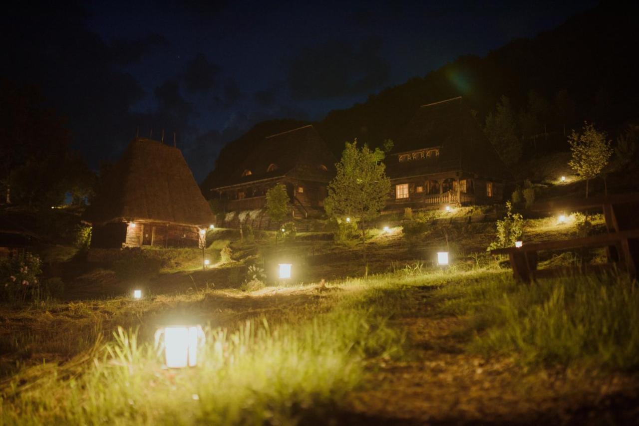 Raven'S Nest - The Hidden Village, Transylvania - Romania Sub Piatra Ngoại thất bức ảnh